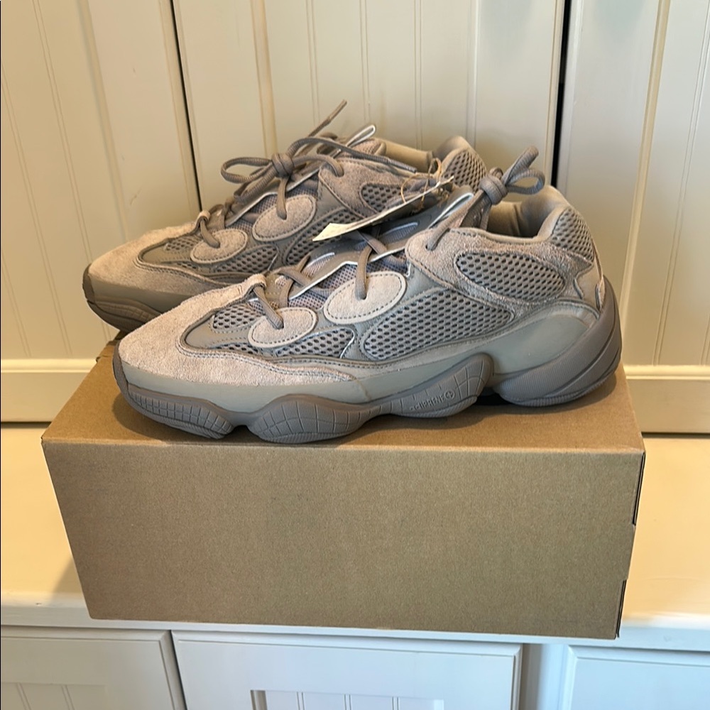 Ash Gray Yeezy 500 Sneakers